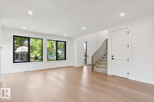 9023 90 Street, Edmonton, AB - Indoor