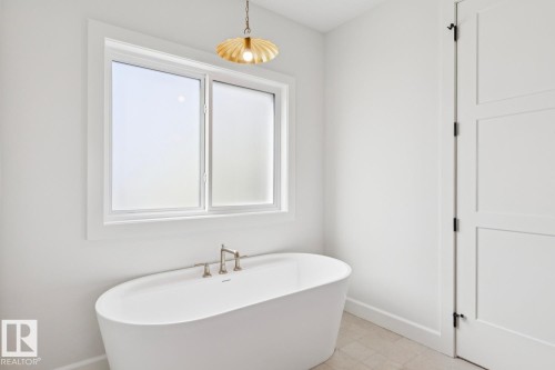 9023 90 Street, Edmonton, AB - Indoor Photo Showing Bathroom