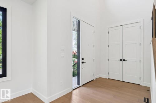9023 90 Street, Edmonton, AB - Indoor Photo Showing Other Room