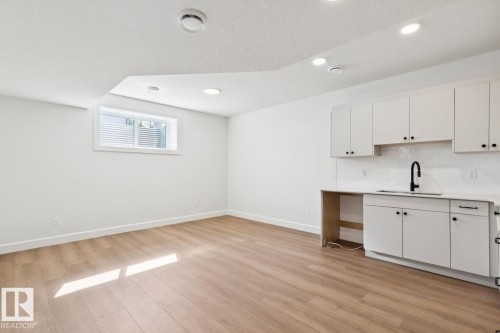 9023 90 Street, Edmonton, AB - Indoor