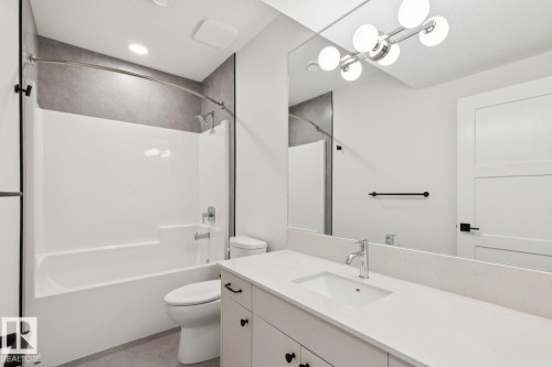9023 90 Street, Edmonton, AB - Indoor Photo Showing Bathroom
