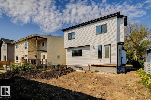 9023 90 Street, Edmonton, AB - Outdoor