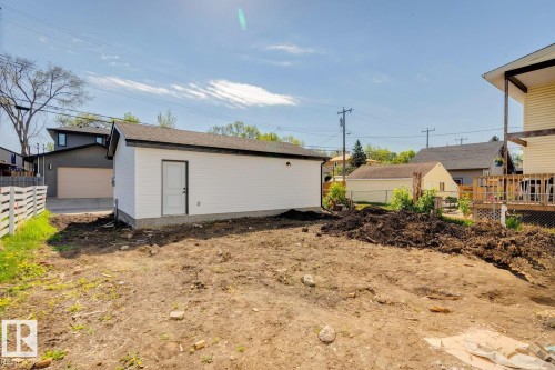 9023 90 Street, Edmonton, AB - Outdoor