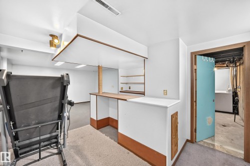 7032 81 Street, Edmonton, AB 