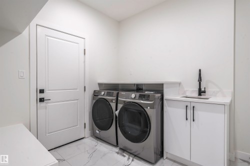 216 33 Street Sw, Edmonton, AB - Indoor Photo Showing Laundry Room