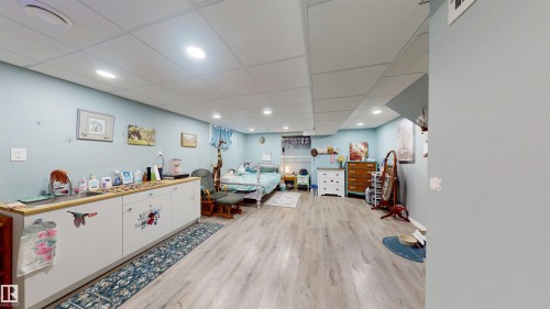 160 St. Andrews Drive, Stony Plain, AB - Indoor