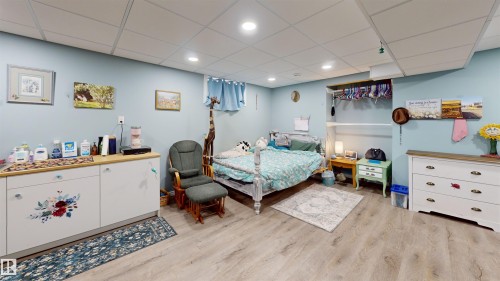 160 St. Andrews Drive, Stony Plain, AB - Indoor Photo Showing Bedroom