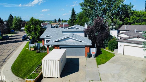 160 St. Andrews Drive, Stony Plain, AB - Outdoor With Facade
