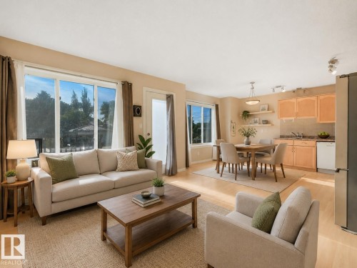 Virtually Staged - 4 11813 43 Street, Edmonton, AB 
