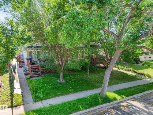 4 11813 43 Street, Edmonton, AB 