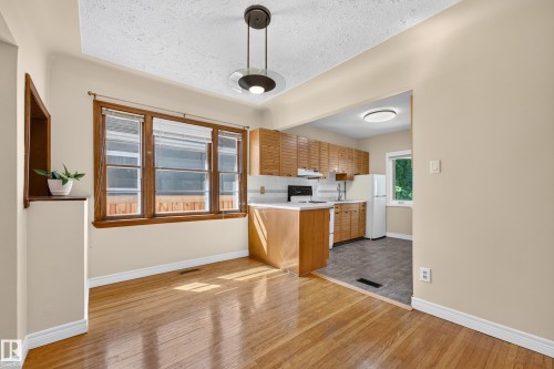 11212 66 Street, Edmonton, AB 