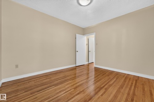 11212 66 Street, Edmonton, AB 