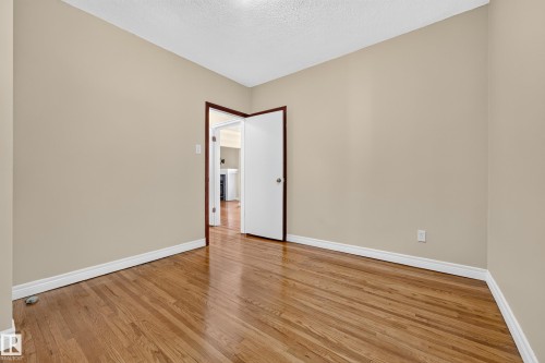 11212 66 Street, Edmonton, AB 