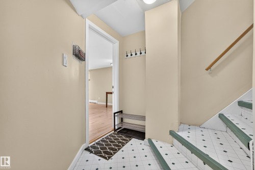 11212 66 Street, Edmonton, AB 