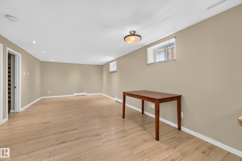 11212 66 Street, Edmonton, AB 