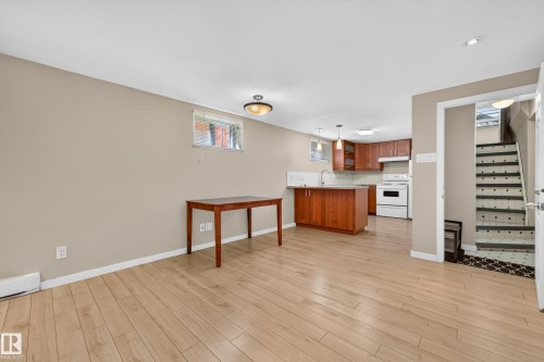 11212 66 Street, Edmonton, AB 