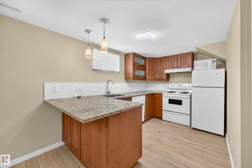 11212 66 Street, Edmonton, AB 