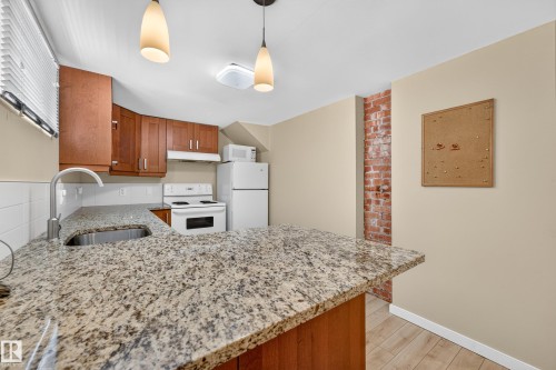 11212 66 Street, Edmonton, AB 