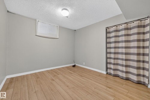 11212 66 Street, Edmonton, AB 