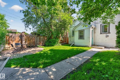 11212 66 Street, Edmonton, AB 