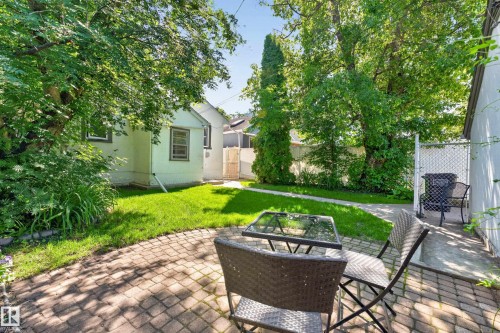 11212 66 Street, Edmonton, AB 