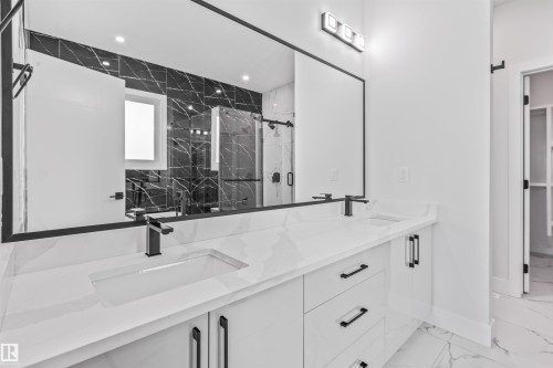 190 Elliott Wynd, Fort Saskatchewan, AB 