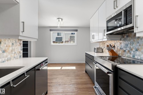 14F Twin Terrace, Edmonton, AB 