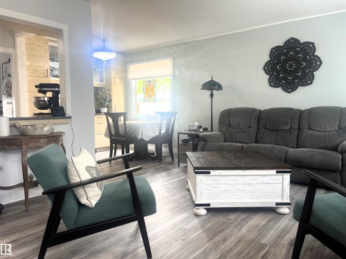 Living room - 4812 47 St, Drayton Valley, AB 