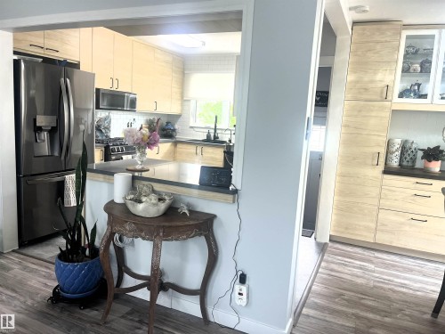 Kitchen - 4812 47 St, Drayton Valley, AB 
