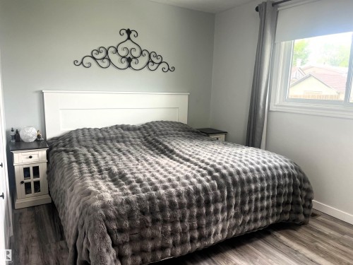 Bedroom - 4812 47 St, Drayton Valley, AB 
