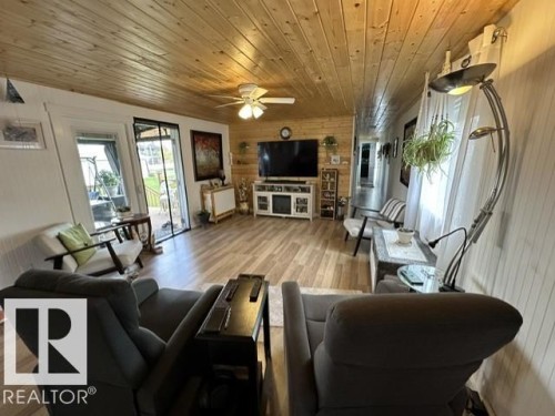 5013 53 Avenue, Wabamun, AB 