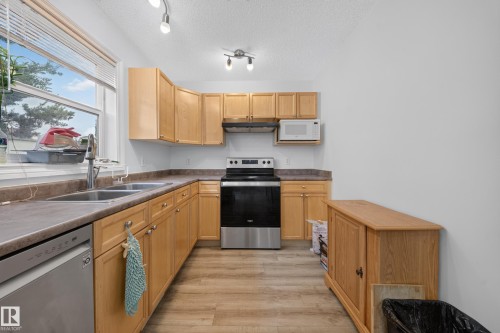 32 12050 17 Avenue, Edmonton, AB 