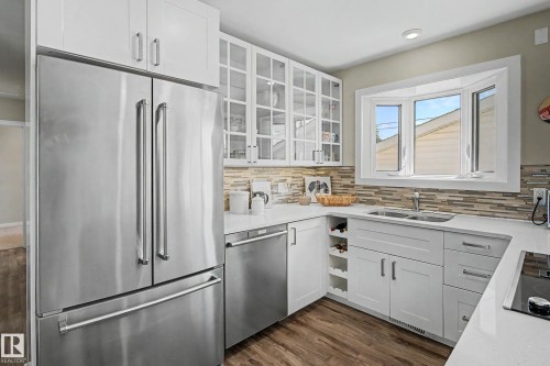 5407 106 Avenue Nw, Edmonton, AB - Indoor Photo Showing Kitchen With Stainless Steel Kitchen With Double Sink
