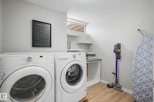 5407 106 Avenue Nw, Edmonton, AB - Indoor Photo Showing Laundry Room