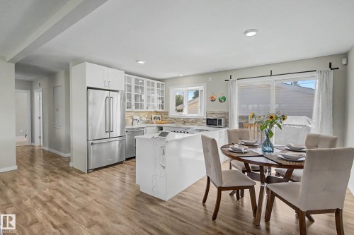 5407 106 Avenue Nw, Edmonton, AB - Indoor