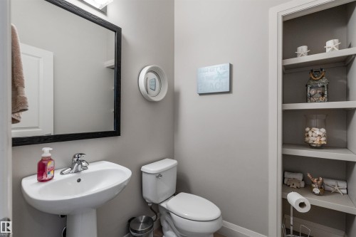33 Ellington Crescent, St. Albert, AB 