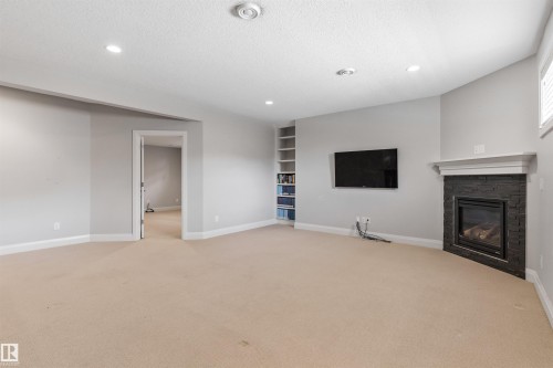 33 Ellington Crescent, St. Albert, AB 