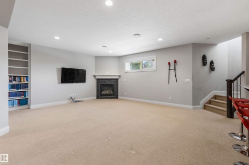 33 Ellington Crescent, St. Albert, AB 