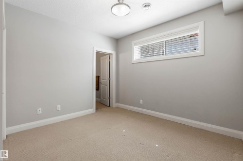 33 Ellington Crescent, St. Albert, AB 