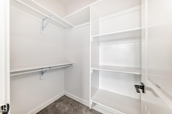 Walk in closet - 