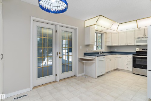 933 Youville Drive W, Edmonton, AB 