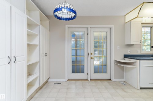 933 Youville Drive W, Edmonton, AB 