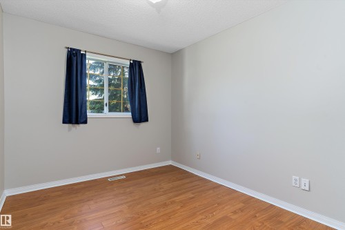 933 Youville Drive W, Edmonton, AB 
