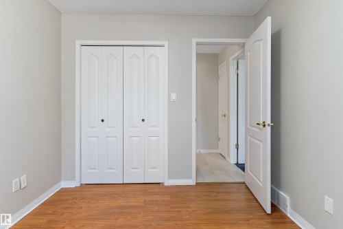 933 Youville Drive W, Edmonton, AB 