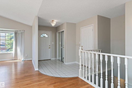 933 Youville Drive W, Edmonton, AB 