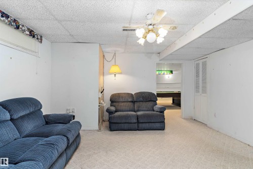 933 Youville Drive W, Edmonton, AB 