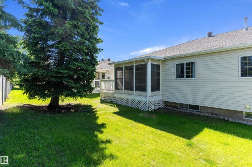 933 Youville Drive W, Edmonton, AB 