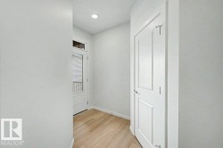 2378 Muckleplum Way  Edmonton, AB T6X 3H1