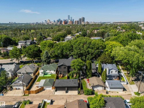 11013 75 Street, Edmonton, AB 