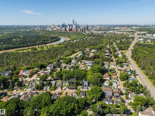 11013 75 Street, Edmonton, AB 